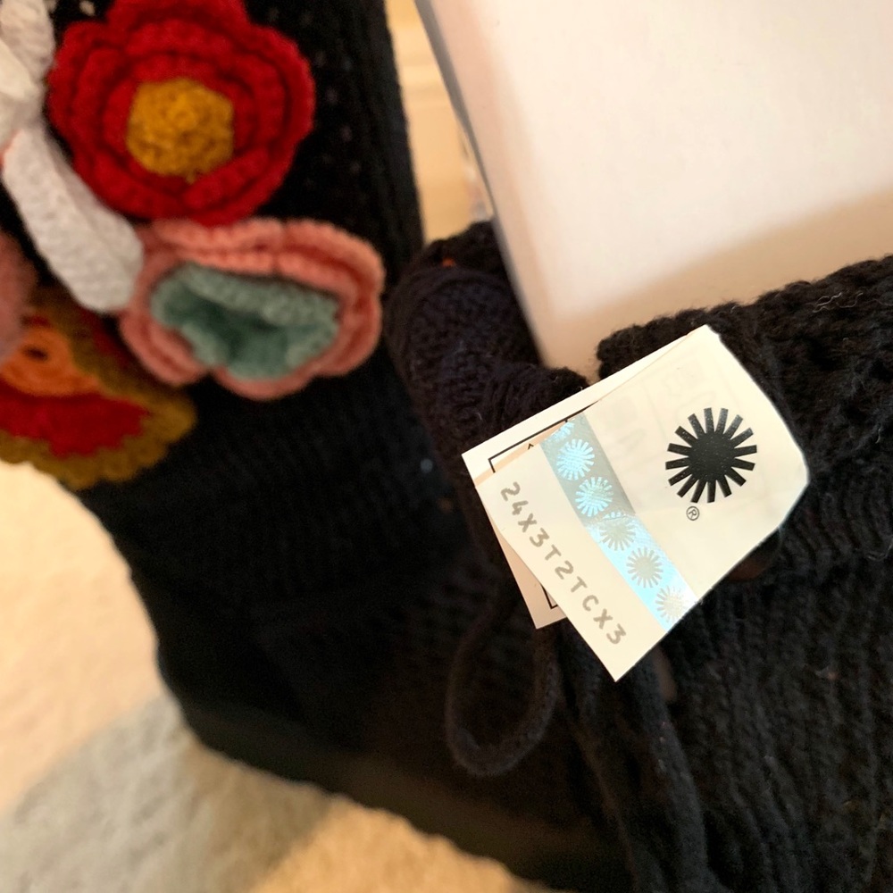 UGG Flower & Pompom Crochet Knit Classic Boots - Picture 6 of 8